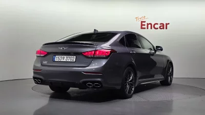 Hyundai Genesis