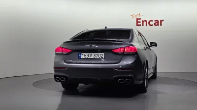 Hyundai Genesis