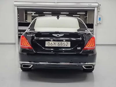 Genesis EQ900