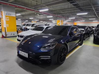 Porsche PANAMERA