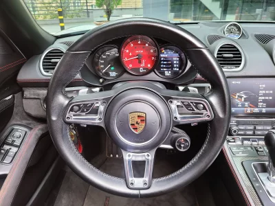 Porsche 718