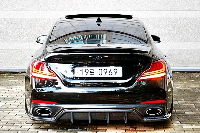 Genesis G70