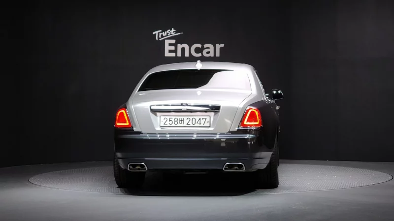 Rolls-Royce GHOST