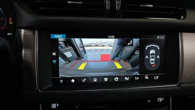 Jaguar XF