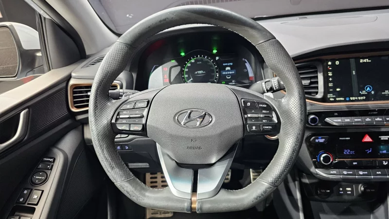 Hyundai Ioniq