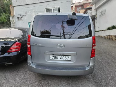 Hyundai Starex