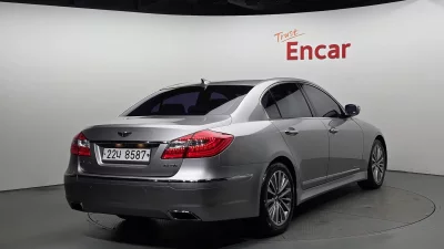 Hyundai Genesis