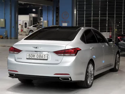 Hyundai Genesis