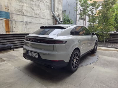Porsche CAYENNE