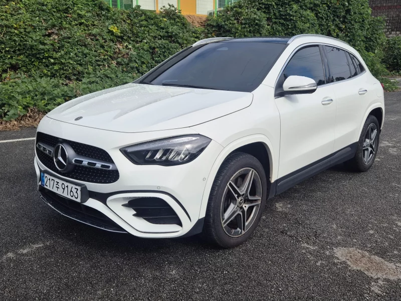 Mercedes-Benz GLA-Class