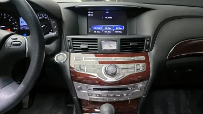 Infiniti Q70