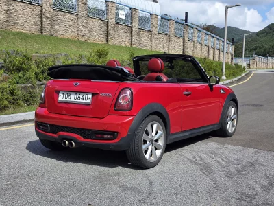 MINI Cooper Convertible