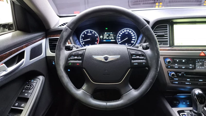 Hyundai Genesis
