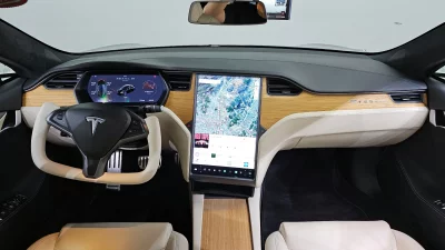 Tesla MODEL S