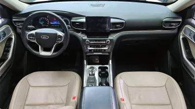 Ford EXPLORER