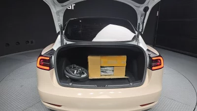 Tesla MODEL 3