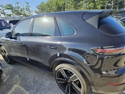 Porsche CAYENNE