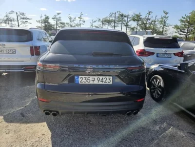 Porsche CAYENNE