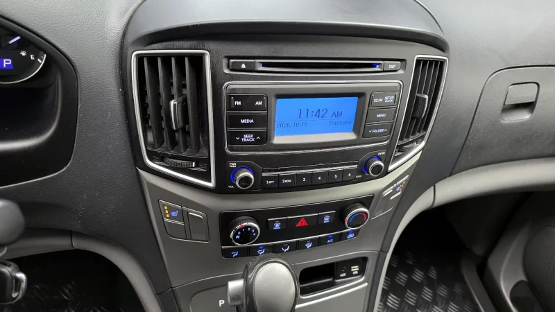 Hyundai Grand Starex