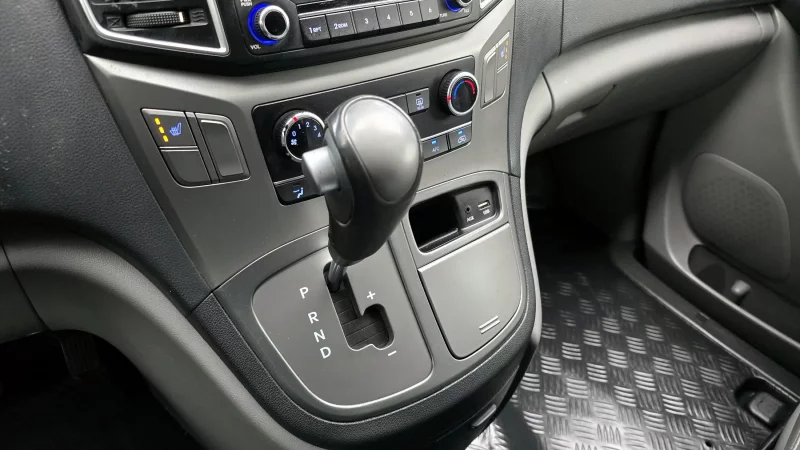 Hyundai Grand Starex