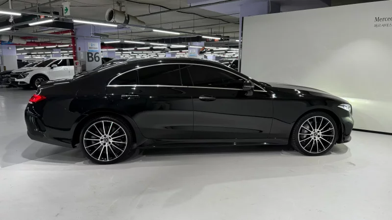 Mercedes-Benz CLS-Class