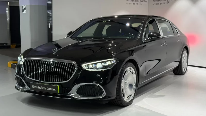 Mercedes-Benz S-Class