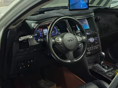 Infiniti FX