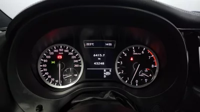 Infiniti Q30