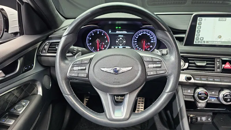 Genesis G70