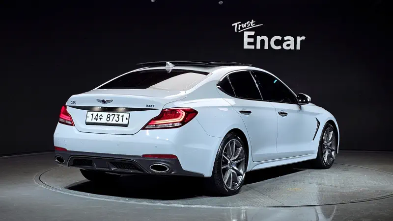 Genesis G70