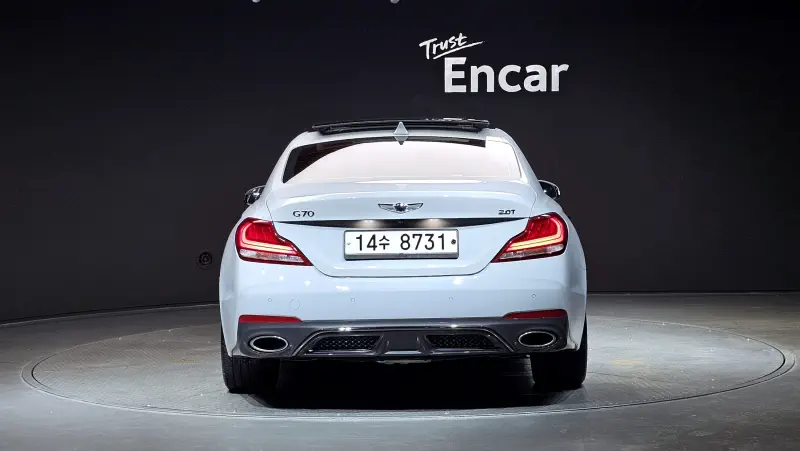 Genesis G70