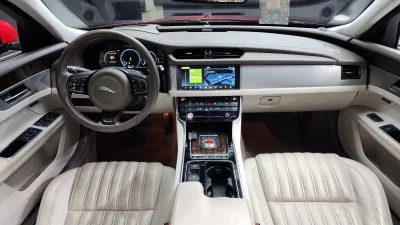 Jaguar XF