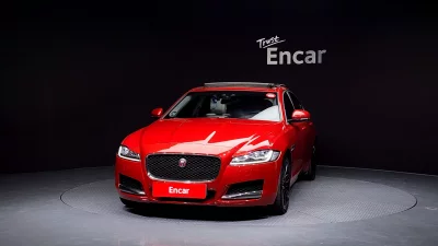 Jaguar XF