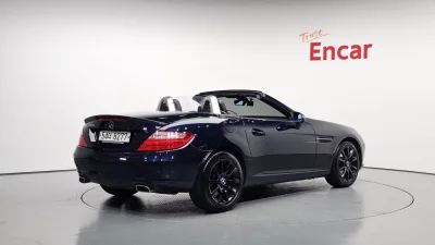 Mercedes-Benz SLK-Class