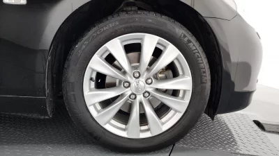 Infiniti M