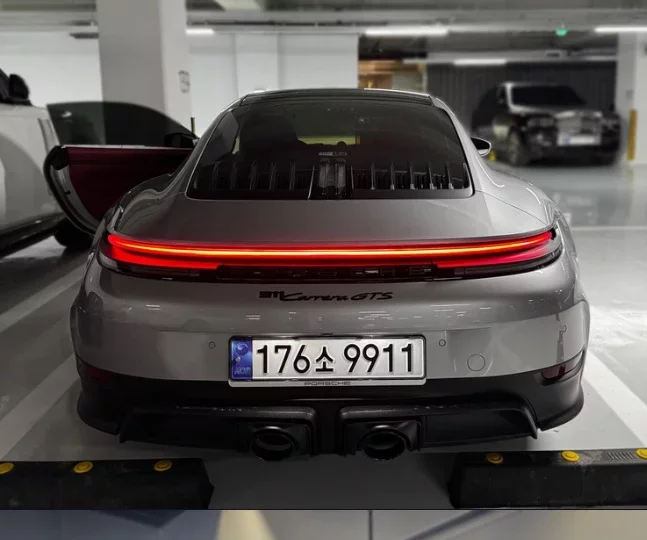 Porsche 911