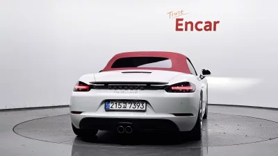 Porsche 718