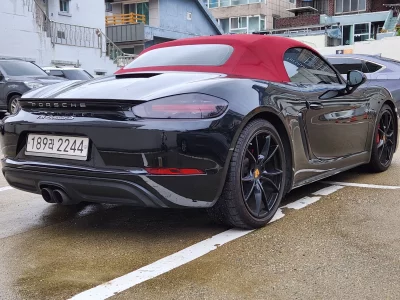 Porsche 718