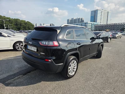 Jeep CHEROKEE