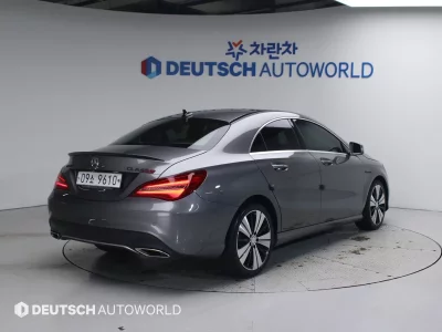 Mercedes-Benz CLA-Class