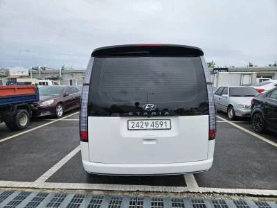 Hyundai Staria