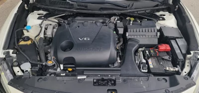 Nissan MAXIMA
