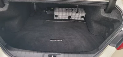 Nissan MAXIMA