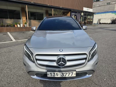 Mercedes-Benz GLA-Class