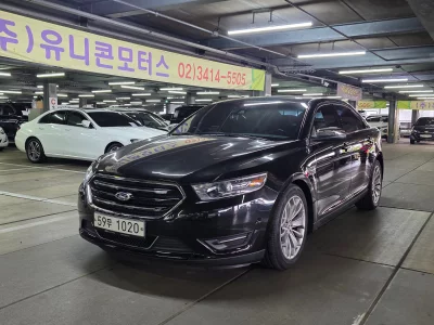 Ford TAURUS