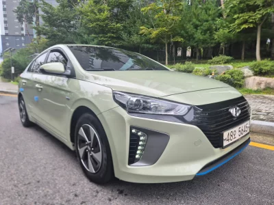 Hyundai Ioniq