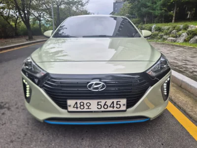 Hyundai Ioniq