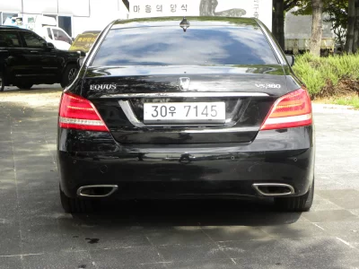 Hyundai Equus