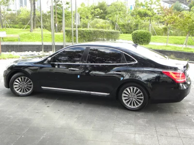 Hyundai Equus