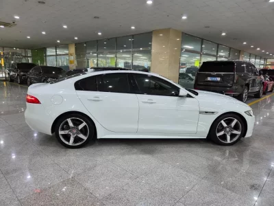 Jaguar XE